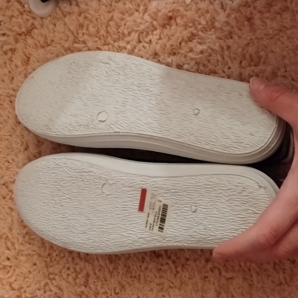 NWT/Sticker Wet Seal Loafers/Slip-ons - Picture 2 of 3